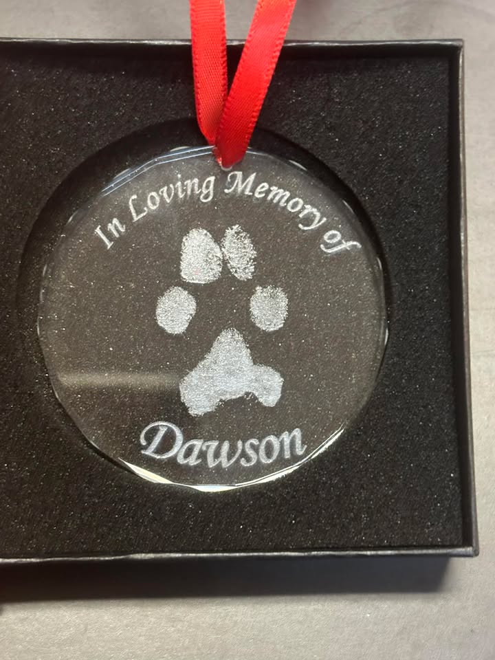 Did you know that we are able to make custom ornaments with your pets paw on them???